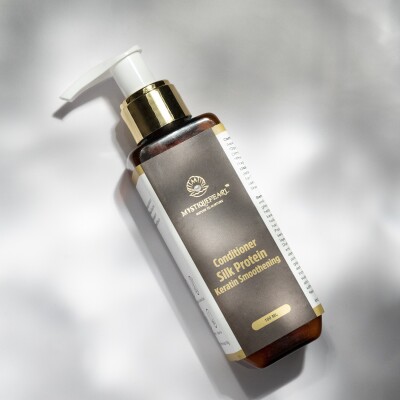 Silk Protein Keratin Smoothening Conditioner