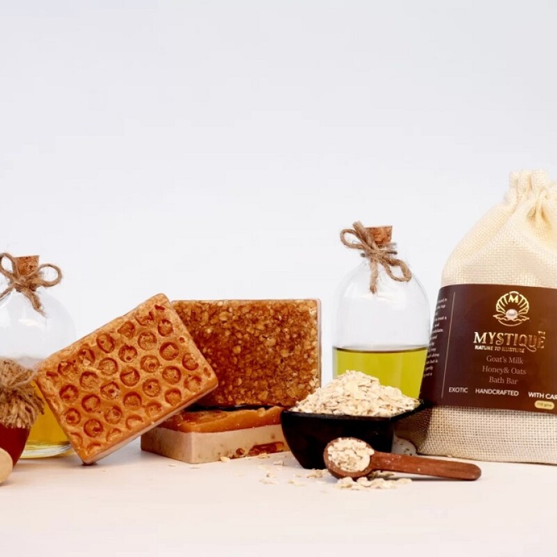 Goat’s Milk Oats and Honey Bath Bar