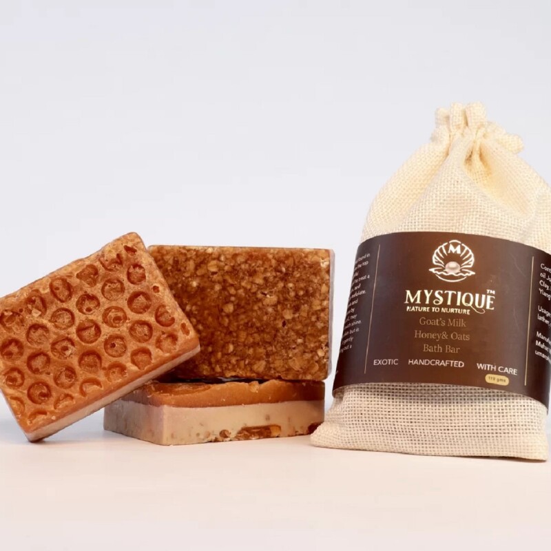 Goat’s Milk Oats and Honey Bath Bar